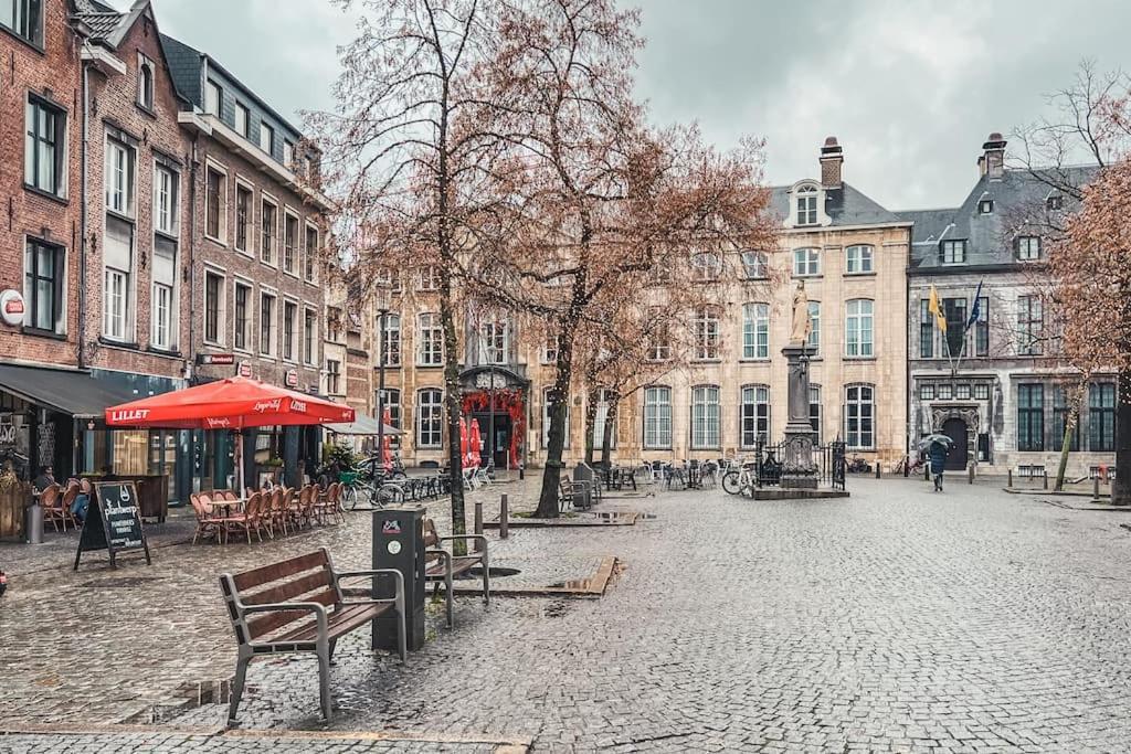 Mystic'S Lodge Antwerpen Buitenkant foto